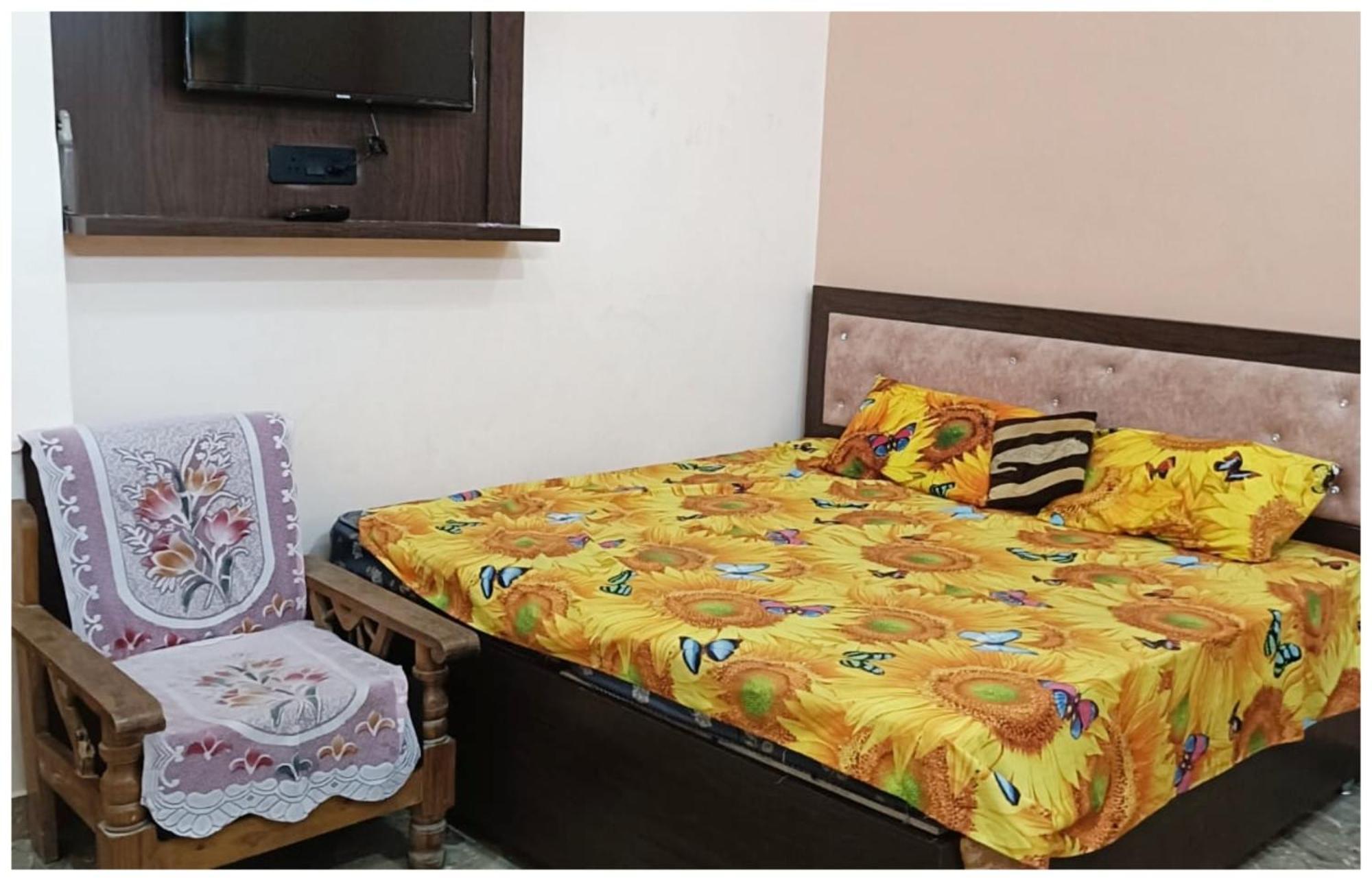 Hotel Aparna Grand Near Ram Janam Bhoomi And Temple - Fully Air Conditioned - Free Wifi Available - Best Budget Hotel In Ayodhya 외부 사진